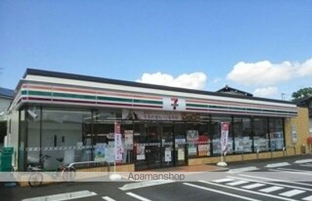 コンビニ　セブンイレブン（コンビニ）まで600m