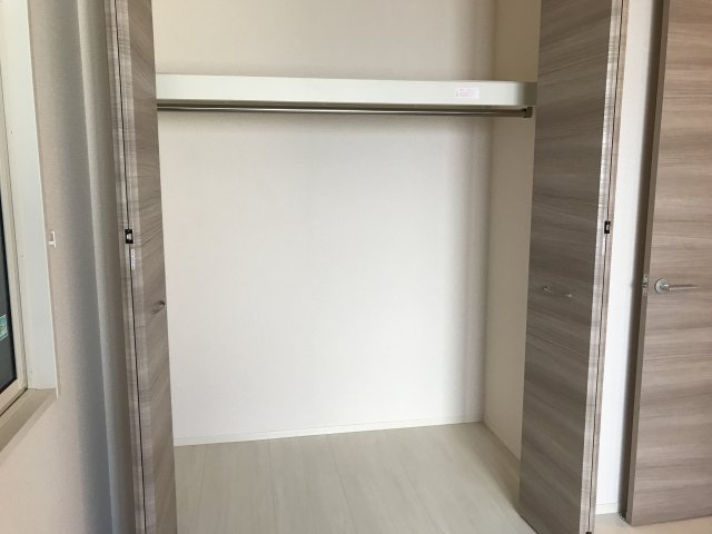 収納　クローゼット（洋室5.4帖）