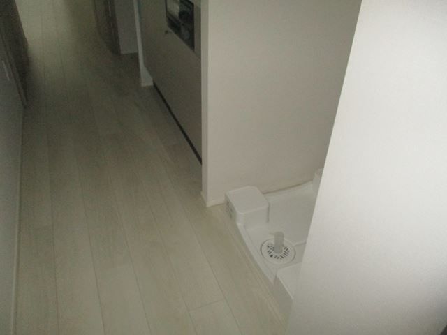 洗面設備　■室内洗濯機置き場