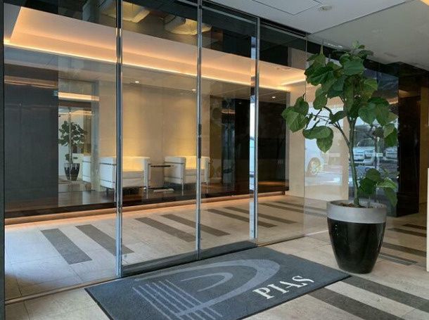 エントランス　■モニタ付オートロック