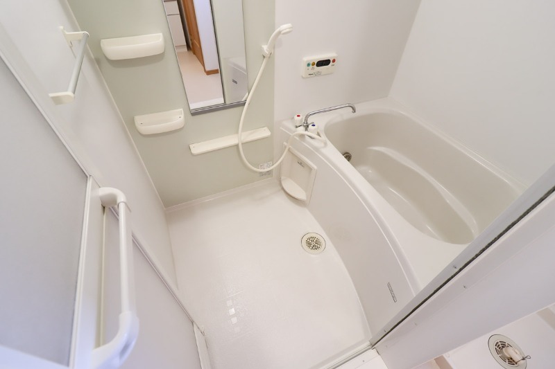 バス・シャワールーム　図面と現状に相違がある場合には現状を優先