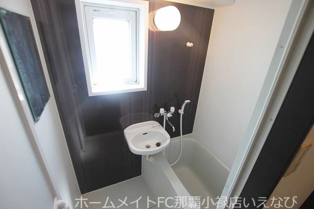 バス・シャワールーム　※別部屋・イメージ画像です