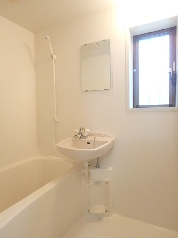 バス・シャワールーム　図面と現状に相違がある場合には現状を優先