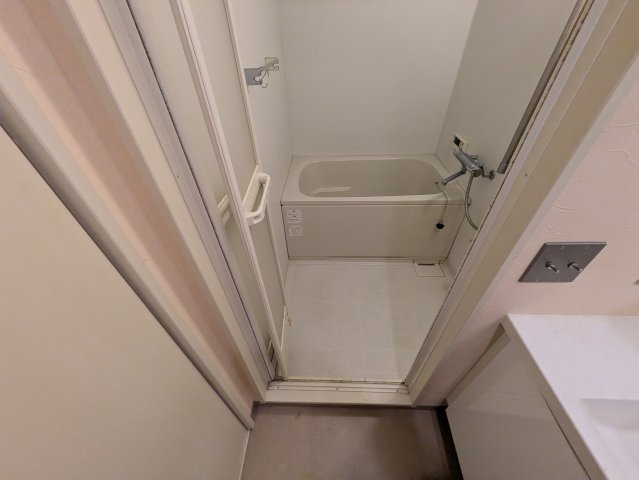 バス・シャワールーム　N apartment