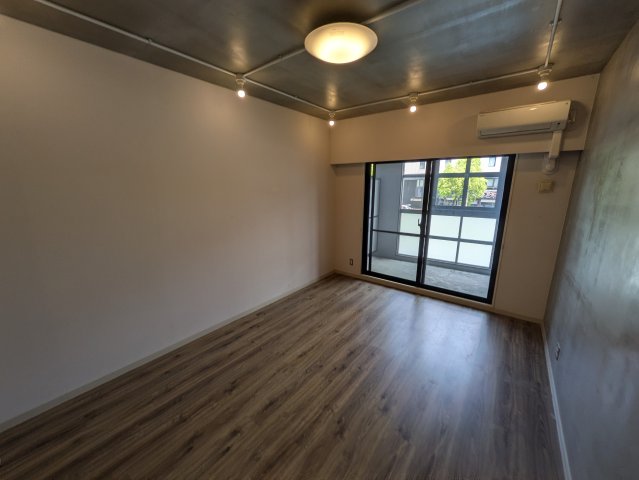居室・リビング　N apartment
