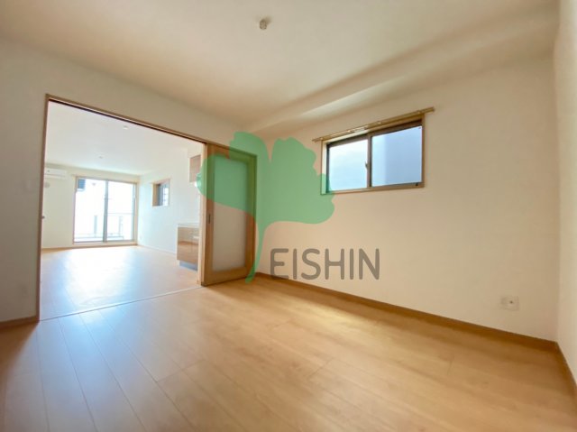 居室・リビング　ワンフロア二部屋でどちらも角部屋で2面採光です！