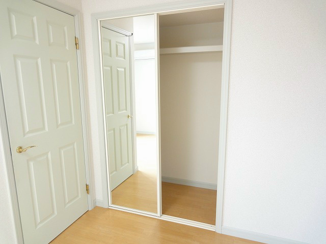 その他　寝室にはクローゼットがあります。