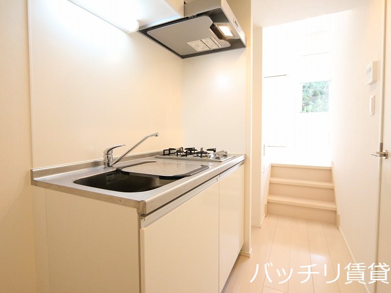キッチン　画像は同型タイプの為、現状を優先いたします