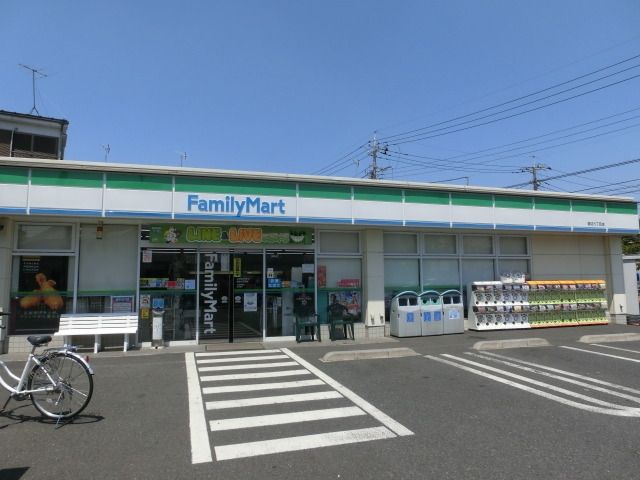 コンビニ　ファミリーマート（コンビニ）まで405m