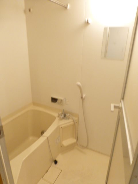 バス・シャワールーム　※別部屋の参考写真となります