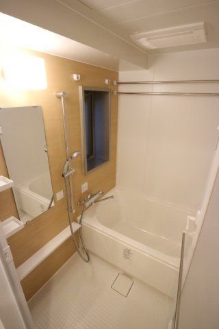バス・シャワールーム　バス