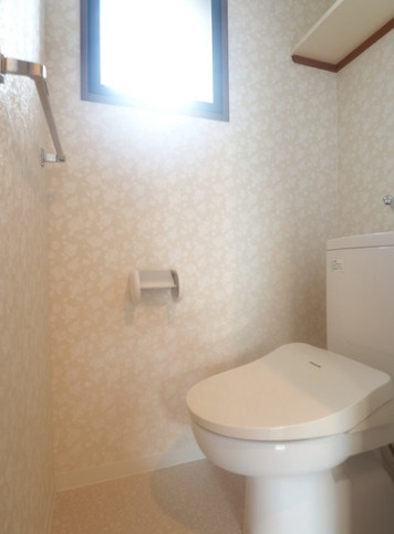 トイレ　別部屋の画像を使用しております。