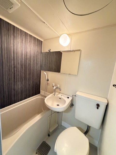 バス・シャワールーム　別部屋参考写真です