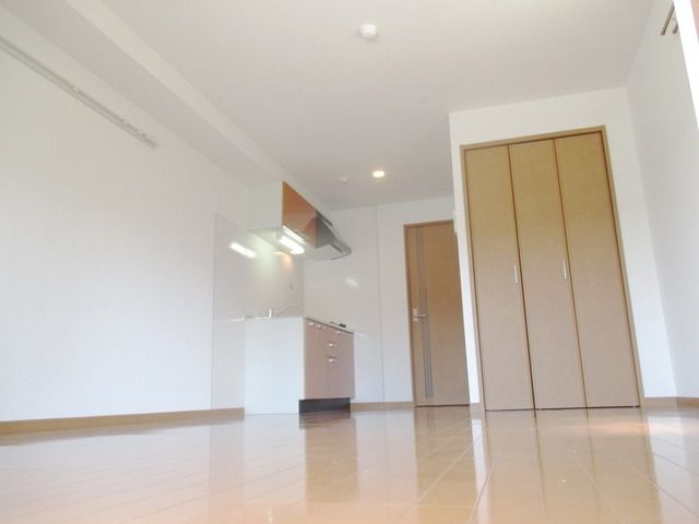居室・リビング　★１１．８帖のフローリングのお部屋です★