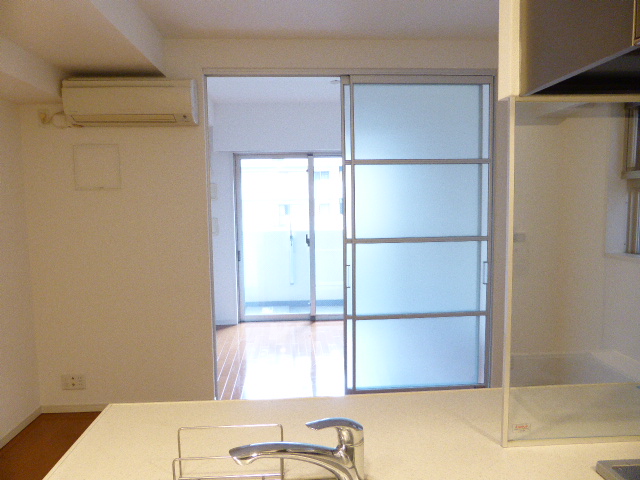 居室・リビング　居室※別部屋参考写真