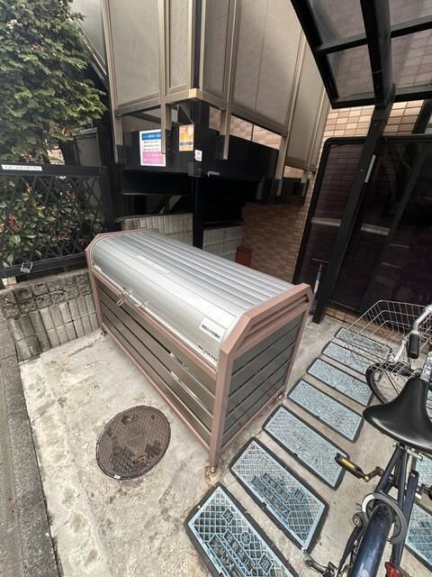 ＪＲ山手線 駒込駅 徒歩10分 3階建 築26年の外観写真