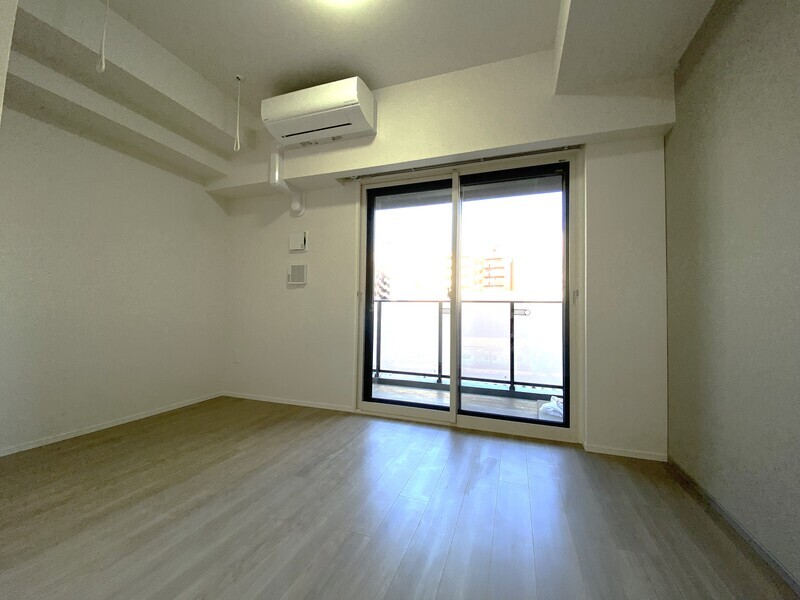 ONE ROOF RESIDENCE TAMACHIの居間写真