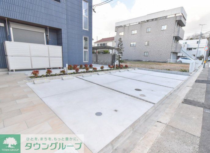 駐車場　駐車場