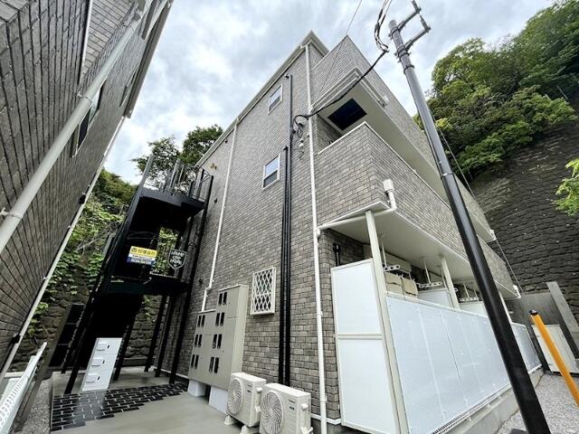 建物外観　レンガ調のお洒落な外観！