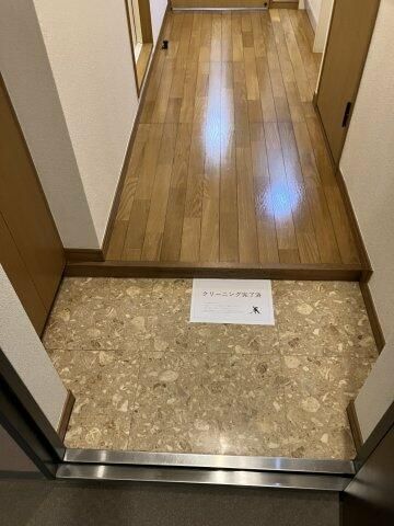 東急目黒線 不動前駅 徒歩6分 11階建 築27年の玄関写真