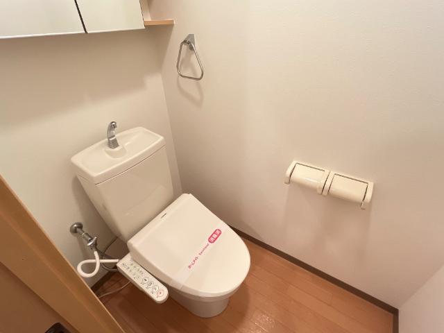 トイレ　トイレ
