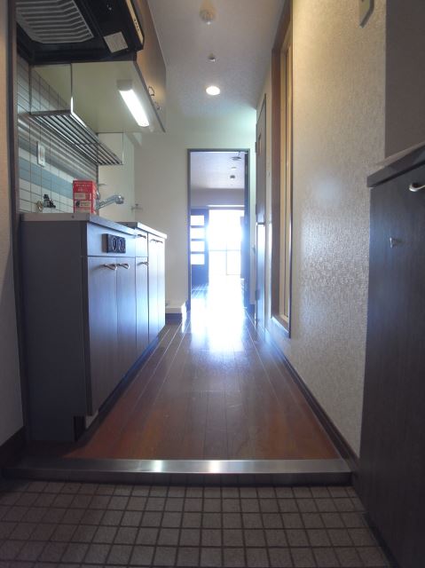 玄関　同タイプの別部屋写真