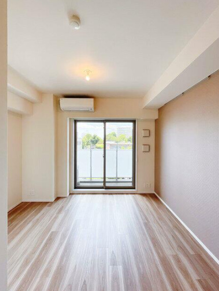 居室・リビング　9.1帖のお部屋です。