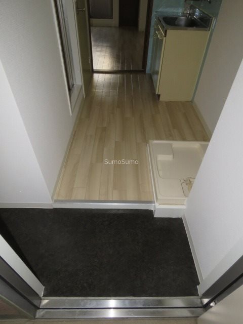 パインハイツの玄関写真