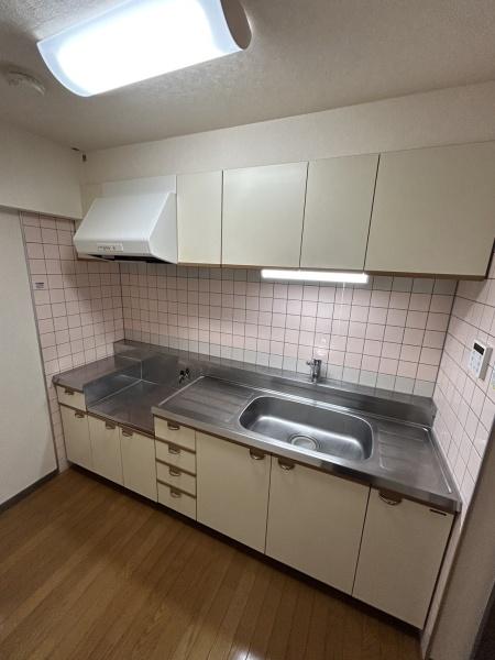 キッチン　広くて使いやすいキッチンです。。