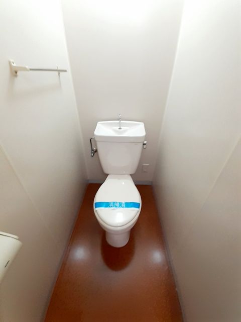 【サンアルカディアＳのトイレ】