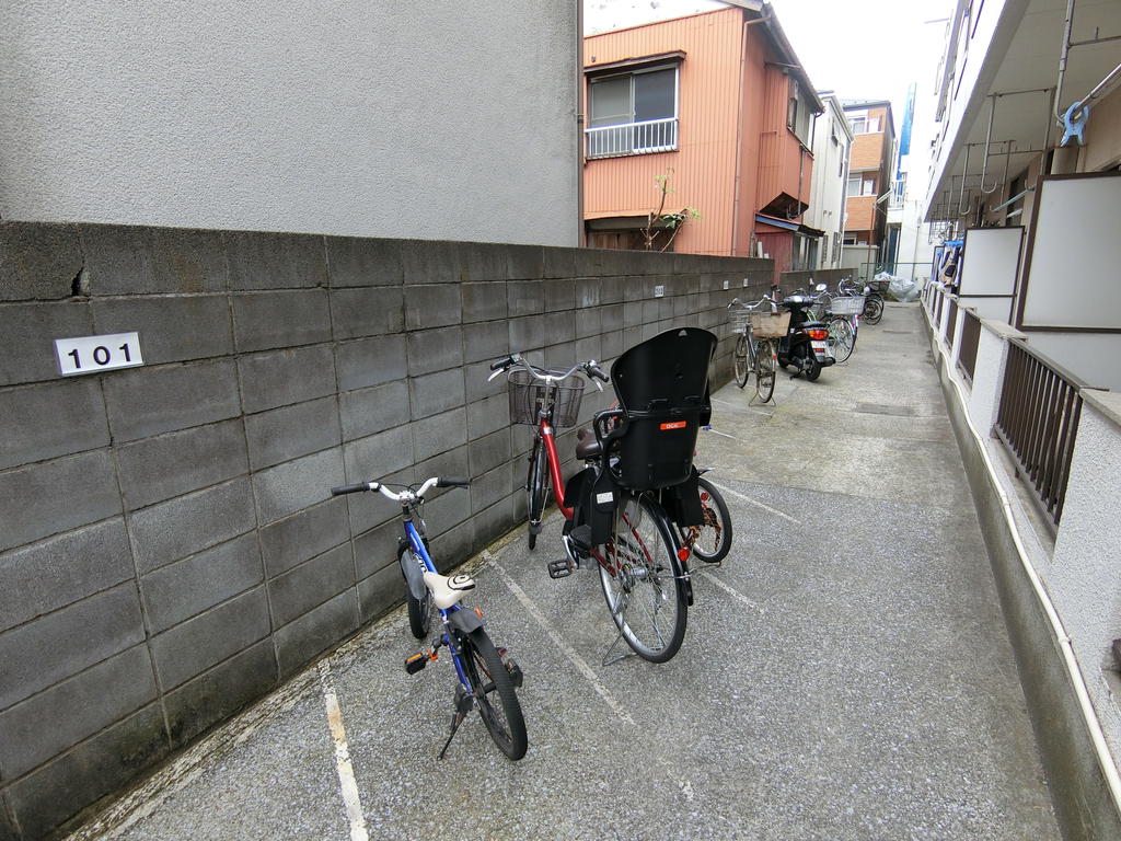 【川崎市川崎区浅田のマンションの駐車場】