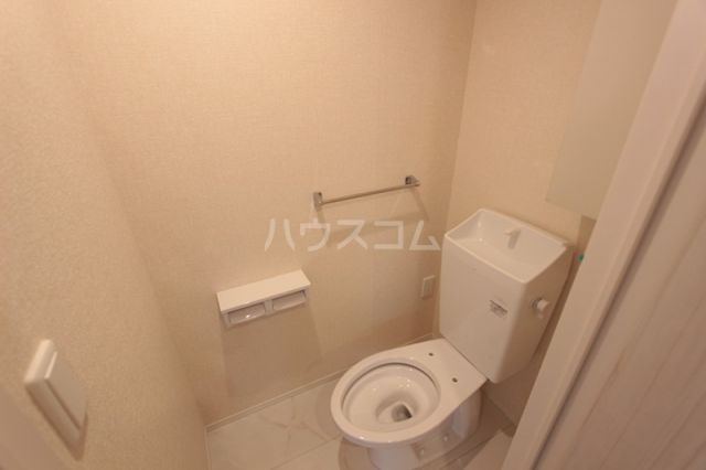 【綾瀬市上土棚中のアパートのトイレ】
