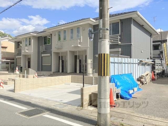 京都市北区上賀茂池端町のアパートの建物外観