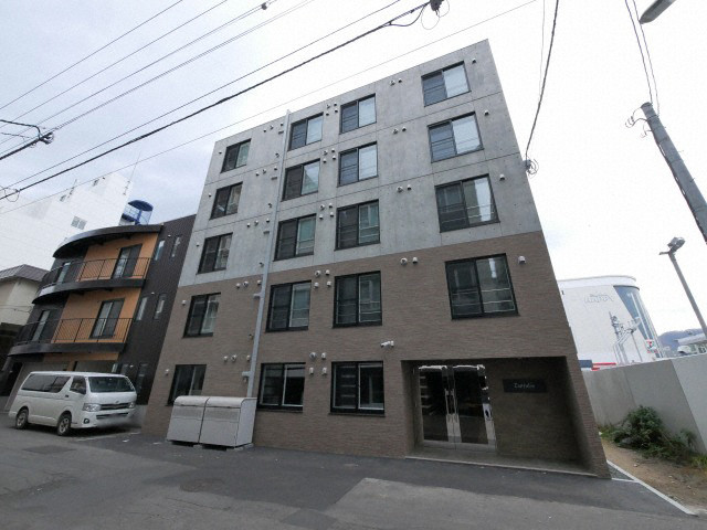北海道札幌市中央区南五条西１０（マンション）の賃貸物件の外観