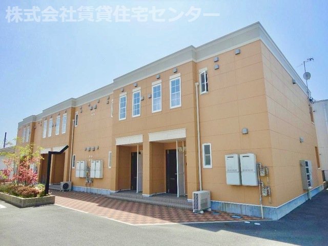 岩出市相谷のアパートの建物外観