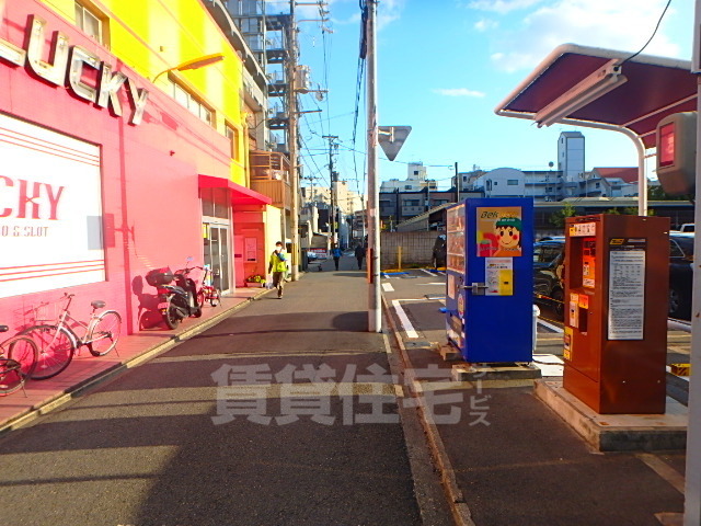 【フラッティ西大路花屋町のコンビニ】