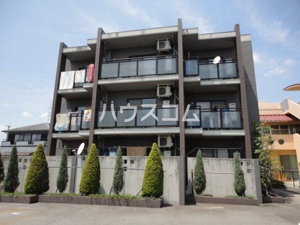 【名古屋市北区楠のマンションの建物外観】