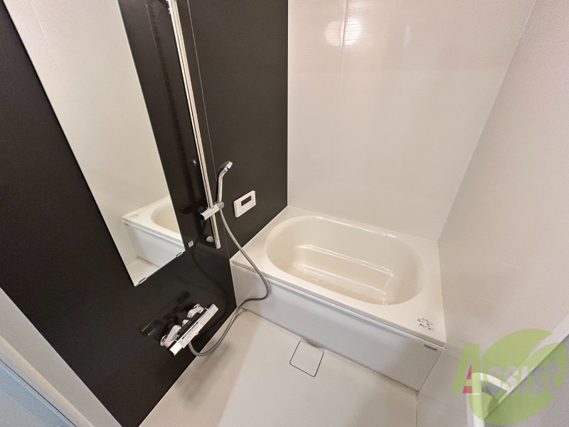 バス・シャワールーム　キレイでゆっくりくつろげるユニットバスが付いています。