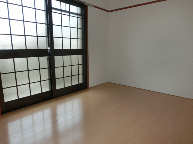 居室・リビング　※別のお部屋の写真の為、現況を優先とさせて頂きます。