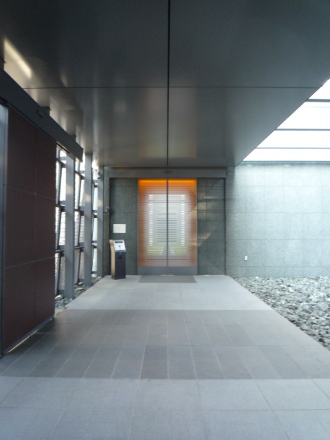 エントランス　エントランス