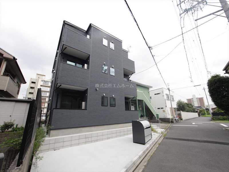 建物外観　外観　オートロック付　宅配ＢＯＸ有り