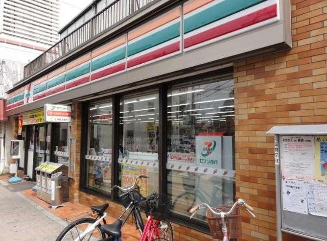 コンビニ　セブンイレブン北区豊島6丁目店（コンビニ）まで20m