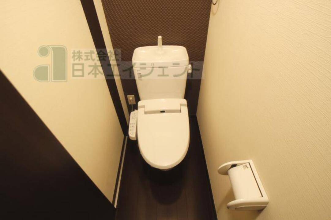 トイレ　トイレ