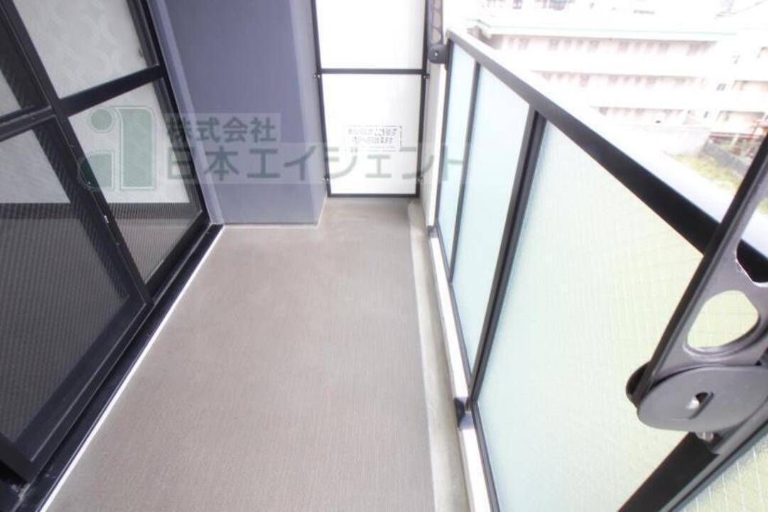 バルコニー　バルコニー