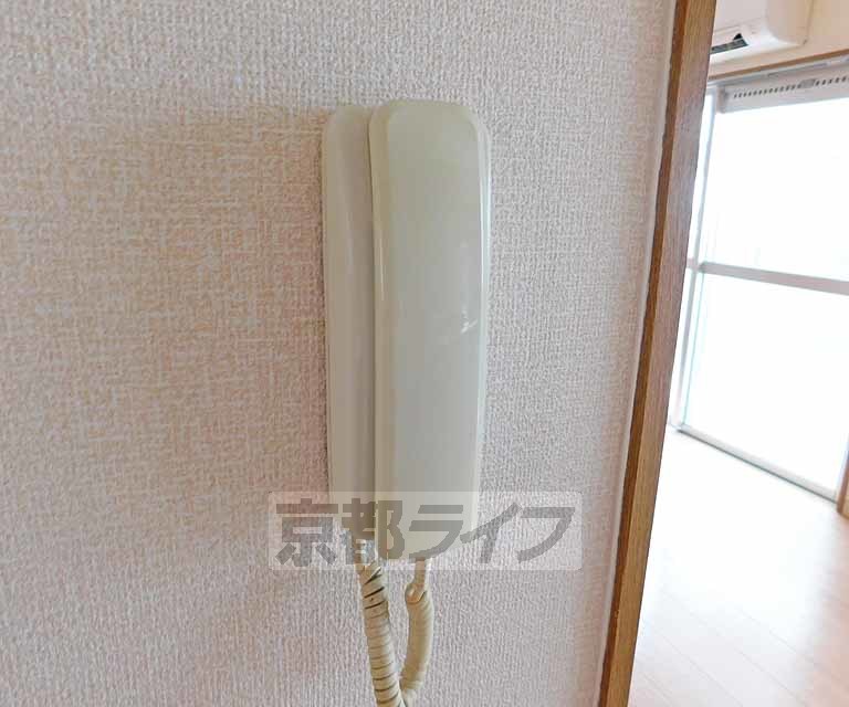 その他設備　インターホンです。