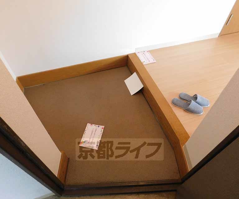 玄関　広々とした玄関です。