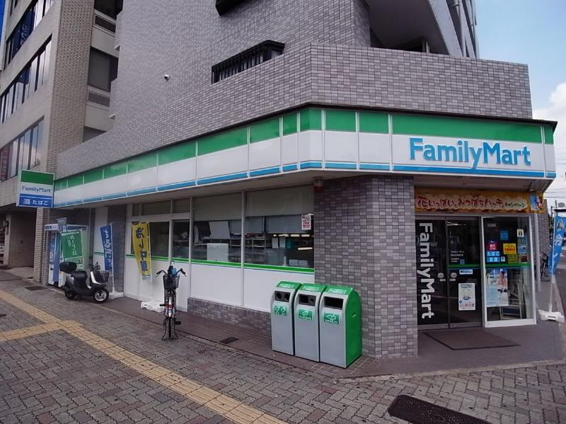 コンビニ　ファミリーマート ナカムラ伝馬町店（コンビニ）まで128m