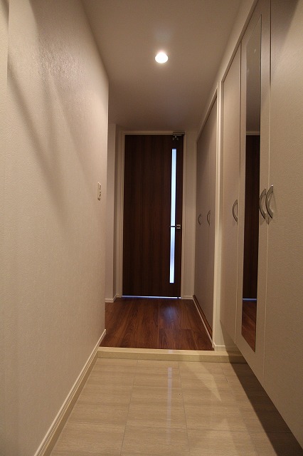 玄関　別号室参考写真。