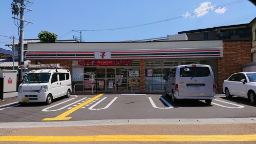 コンビニ　セブン-イレブン 宝塚伊孑志3丁目店（コンビニ）まで301m