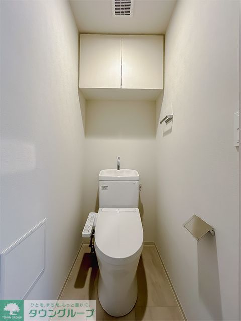 トイレ　※写真は同タイプ住戸です。